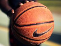 FBsports-逆转的艺术，从红土滑步到草地飞驰，西西帕斯的关键制胜哲学