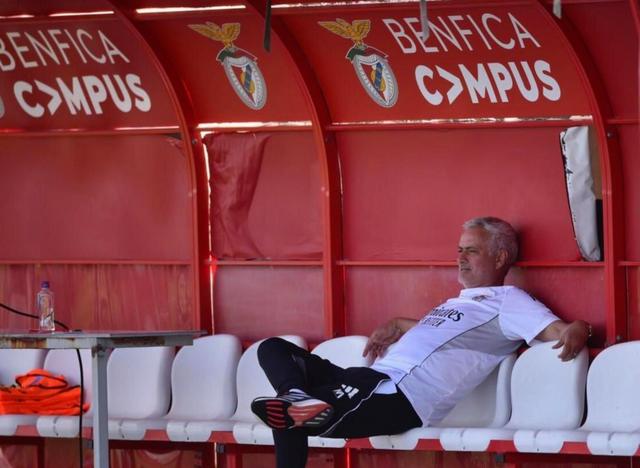 尤文连胜!尤文图斯逆袭晋级,本菲卡遗憾的简单介绍 尤文连胜!尤文图斯逆袭晋级,本菲卡遗憾的简单介绍