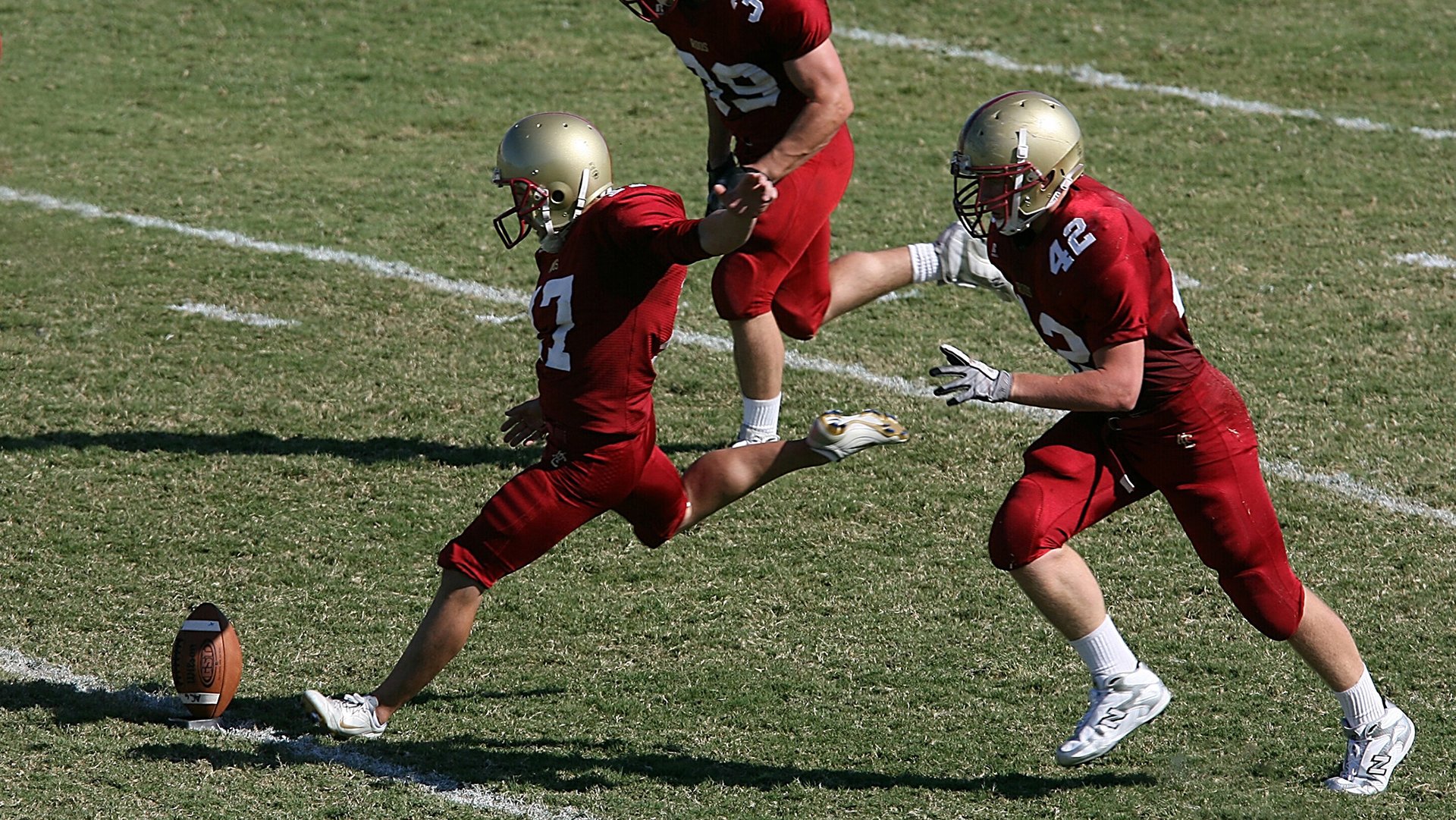 钢铁防线上的爆发，阿坎吉如何在瑞士制霸乌拉圭的战役中完成蜕变