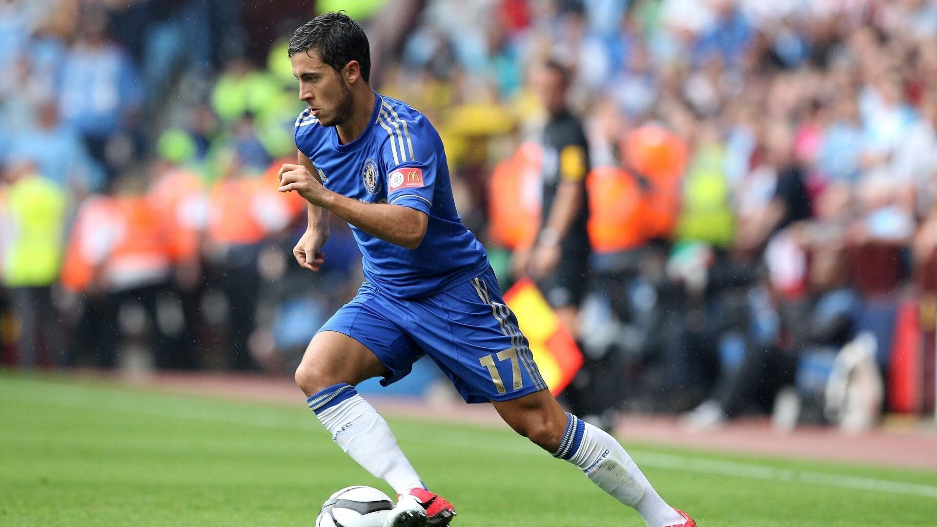 阿坎吉状态火热，勒沃库森巅峰对决，胜出伊拉克的足球启示