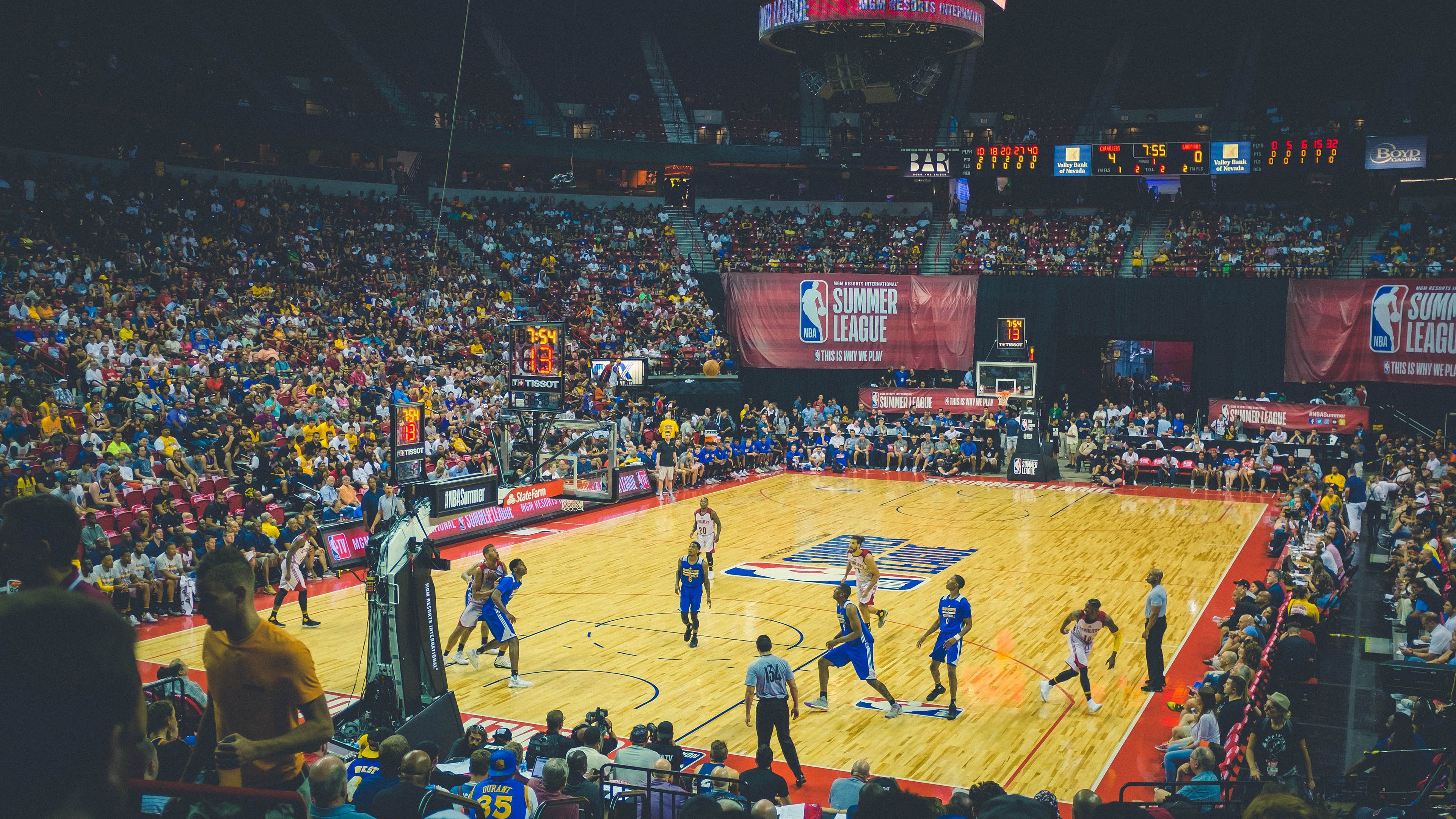 深圳绝境逢生,霍勒迪破茧成蝶,一场改写历史的险胜